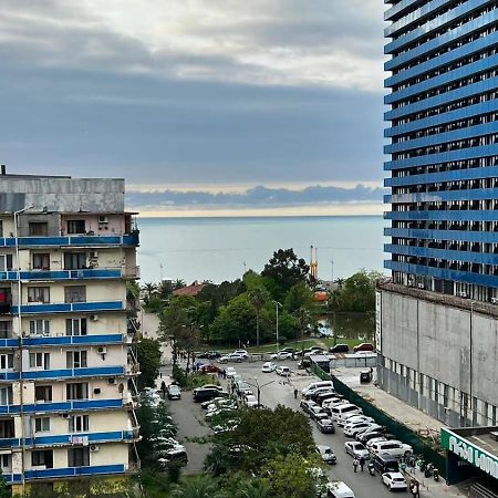Big Flat In Batumi Apartment ภายนอก รูปภาพ