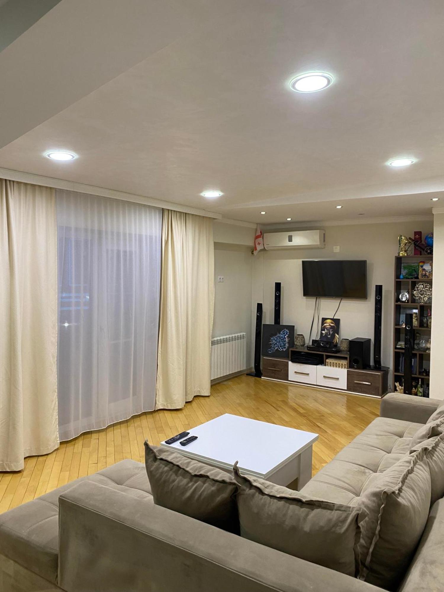 Big Flat In Batumi Apartment ภายนอก รูปภาพ