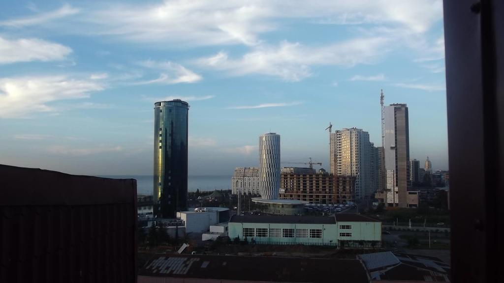 Big Flat In Batumi Apartment ภายนอก รูปภาพ