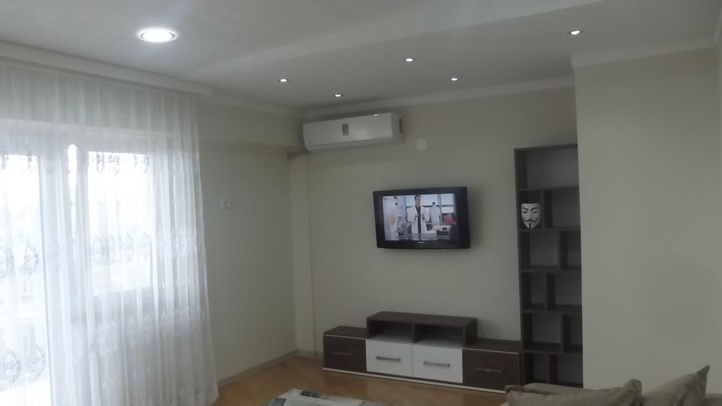 Big Flat In Batumi Apartment ภายนอก รูปภาพ