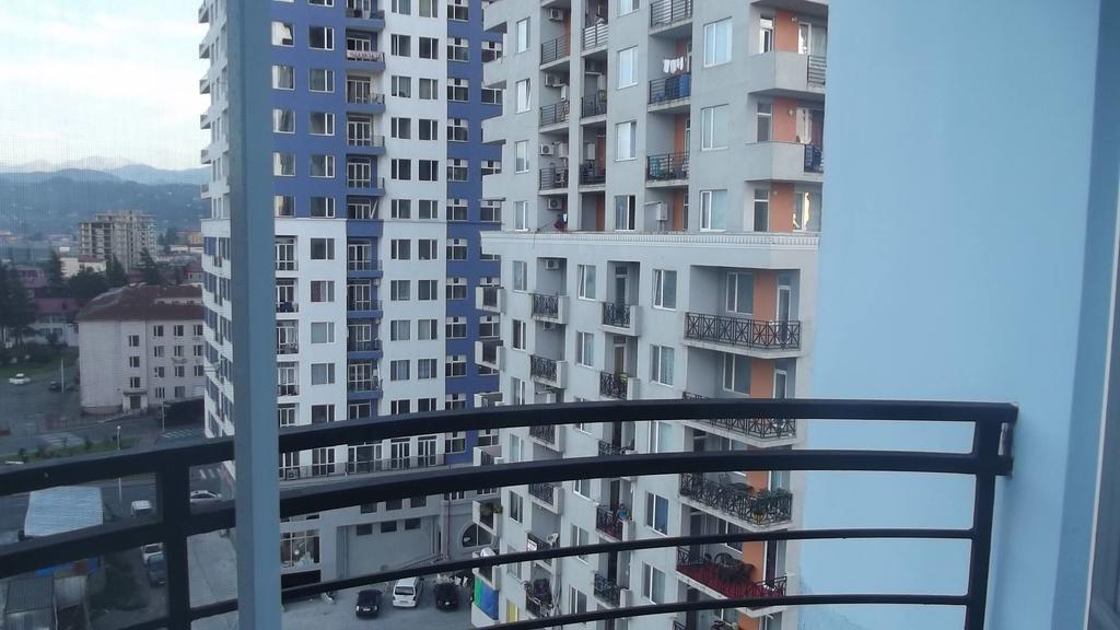 Big Flat In Batumi Apartment ภายนอก รูปภาพ